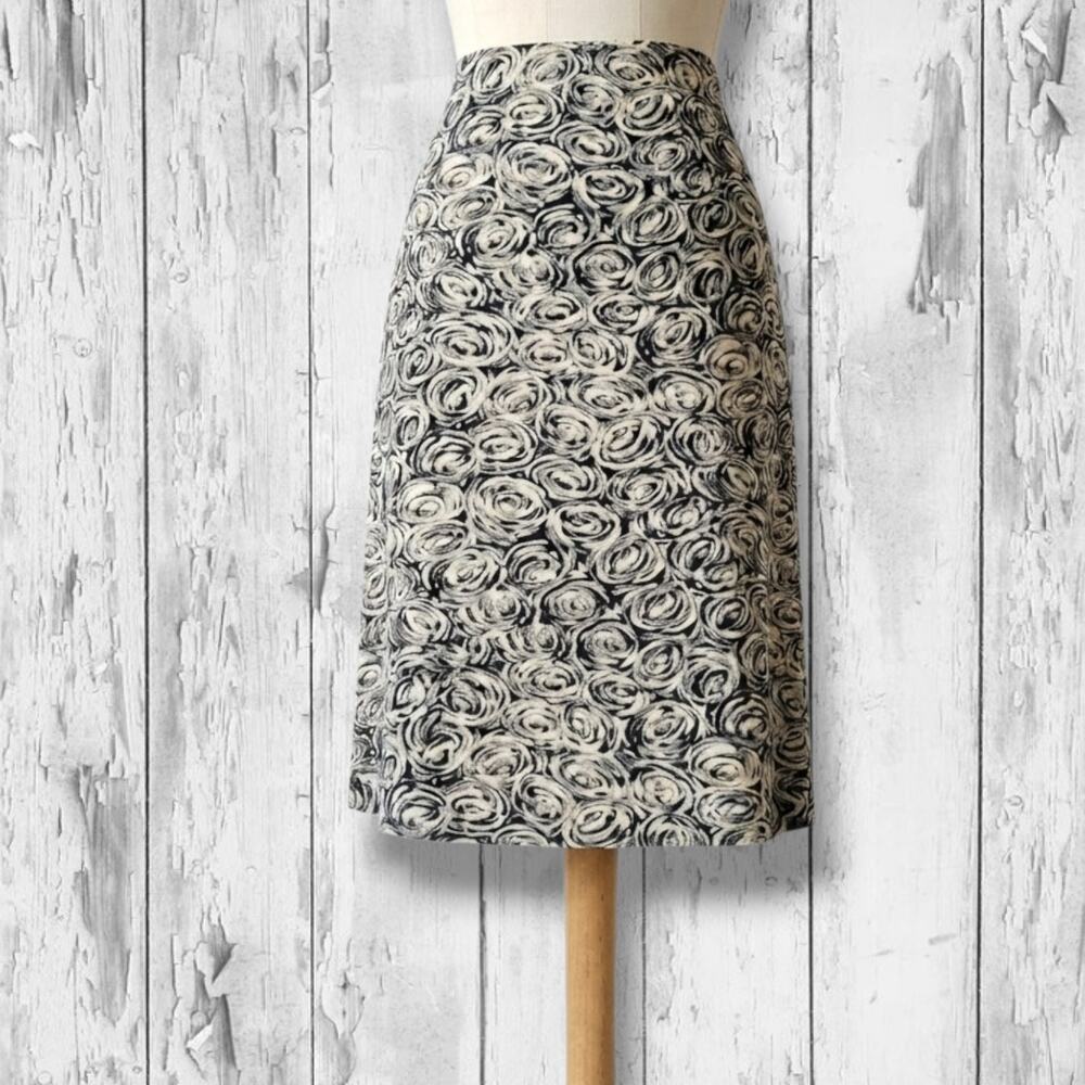 BCBGMaxAzria women's Black Beige Abstract Rose Print A-Line Skirt Medium